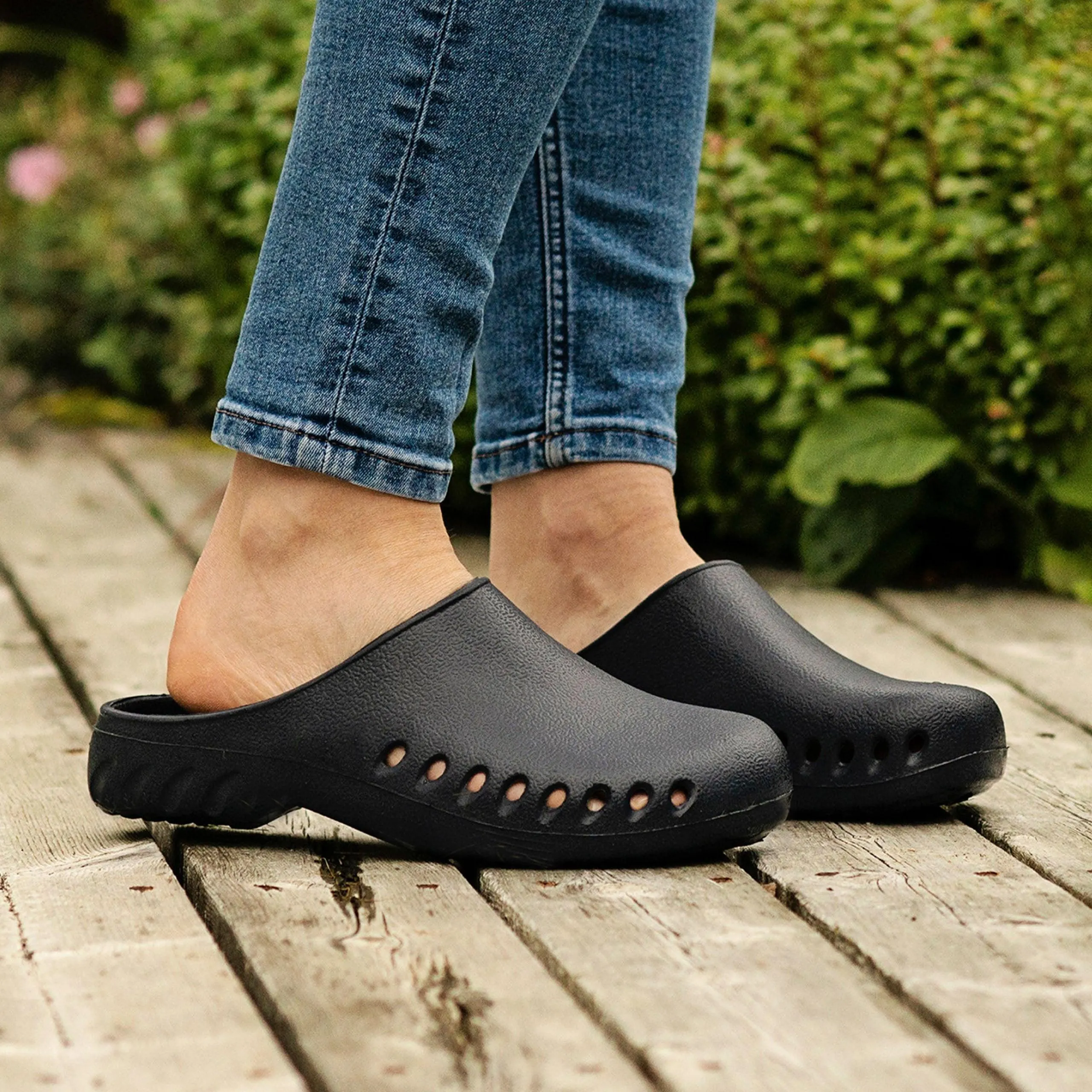 Women's Dovenby Ventilated Clogs